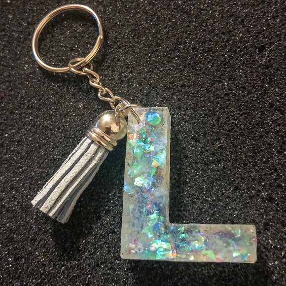 Iridescent Blue Resin Letter L Keychain - Picture 1 of 2